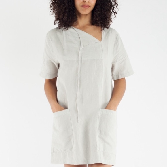 La Causa Mini Dress in White - Picture 3 of 4